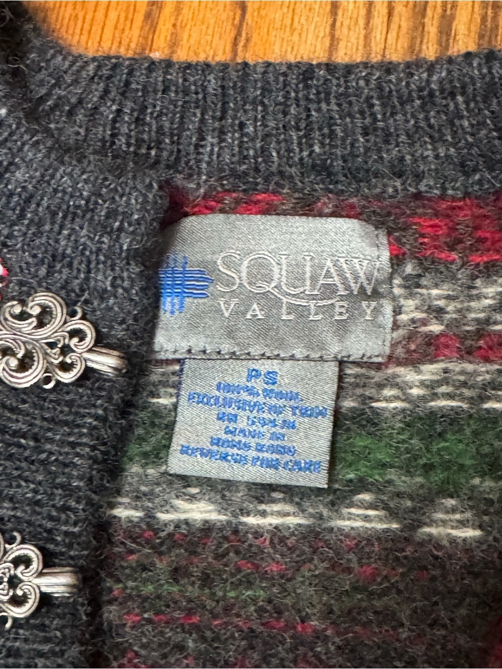 VINTAGE Squaw Valley 100% Wool Sweater - Picture 4 of 16